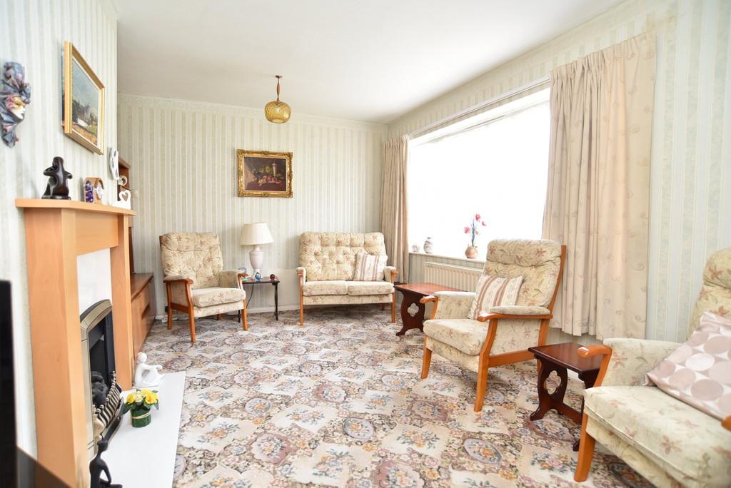 Avenue Close, Harrogate 3 bed semidetached house £175,000