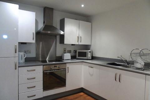 2 bedroom flat to rent, South Quay, Kings Road, Swansea. SA1 8A1