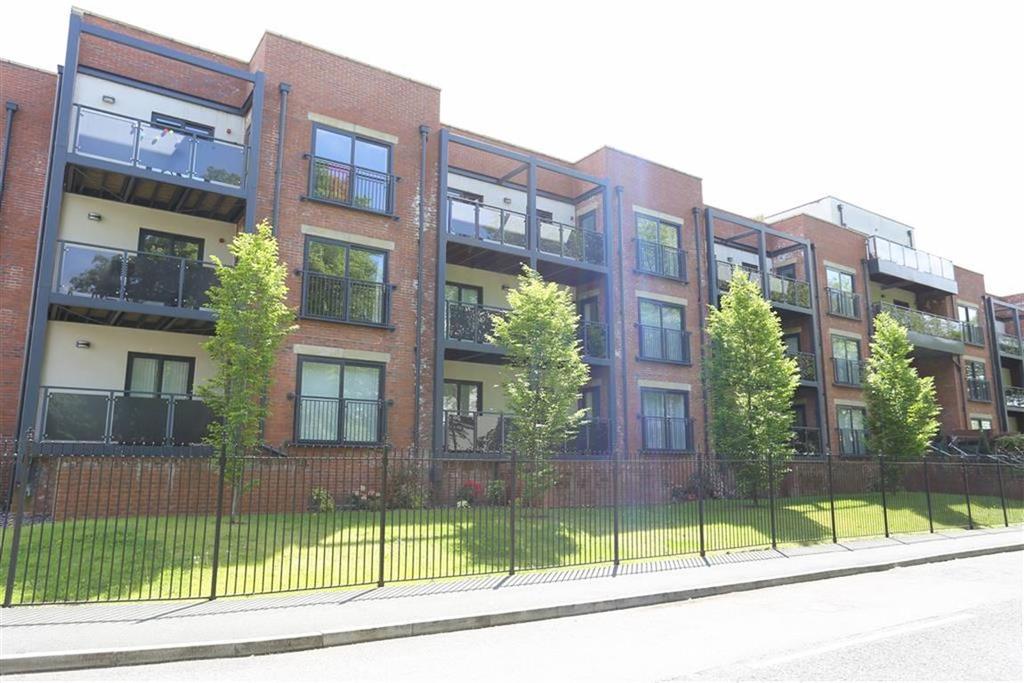 Highmarsh Crescent, West Didsbury 2 bed flat £275,000