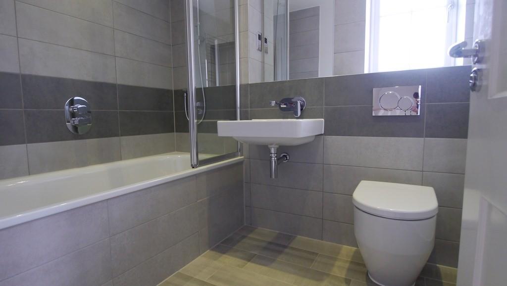 Family Bath / Shower