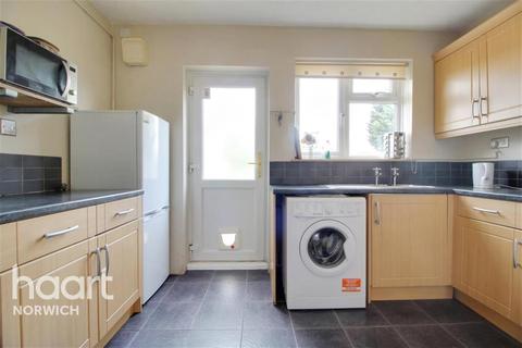 3 bedroom terraced house to rent - Beecheno Road - Norwich