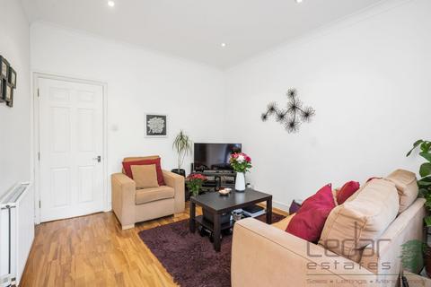 2 bedroom flat to rent, Greencroft Gardens, South Hampstead NW6