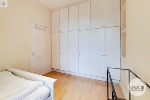 2 bedroom flat to rent, West End Lane, West Hampstead NW6