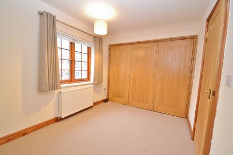 2 bedroom detached house to rent, Wimborne