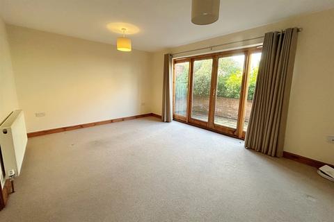 2 bedroom detached house to rent, Wimborne