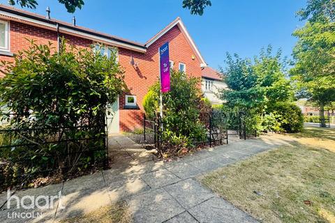 2 bedroom terraced house to rent, Ruby's Walk, Newark