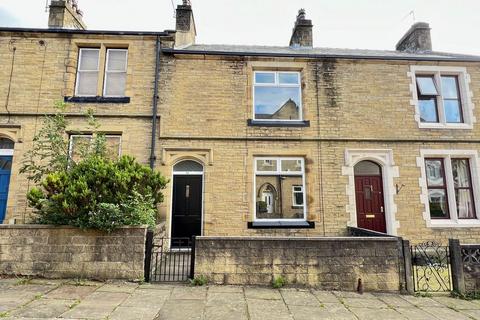 2 bedroom terraced house to rent, Salisbury Place, Akroyden, Halifax HX3