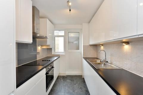 3 bedroom apartment for sale, Clifton Place, Hyde Park