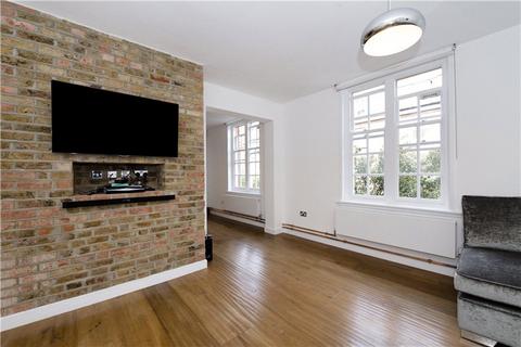 3 bedroom flat to rent, Cookham House, Montclare Street, London