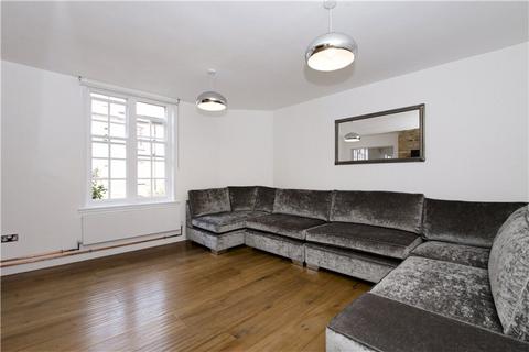 3 bedroom flat to rent, Cookham House, Montclare Street, London