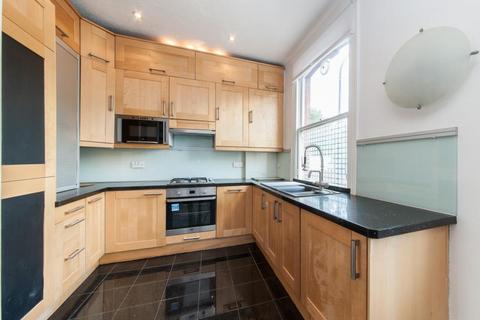 2 bedroom flat to rent, Maryon Mews, South End Green, NW3