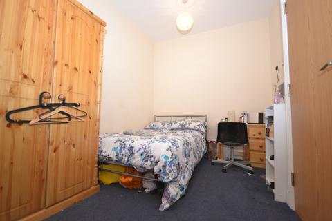 2 bedroom terraced house to rent - Lower Fitzwilliam Street, Huddersfield