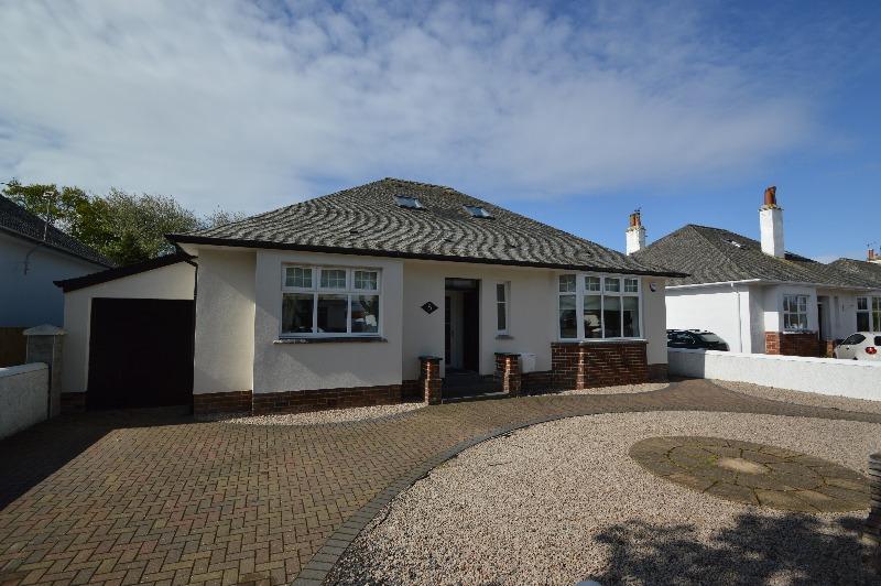 Duart Avenue, Prestwick, South Ayrshire, KA9 1NA 4 bed detached house