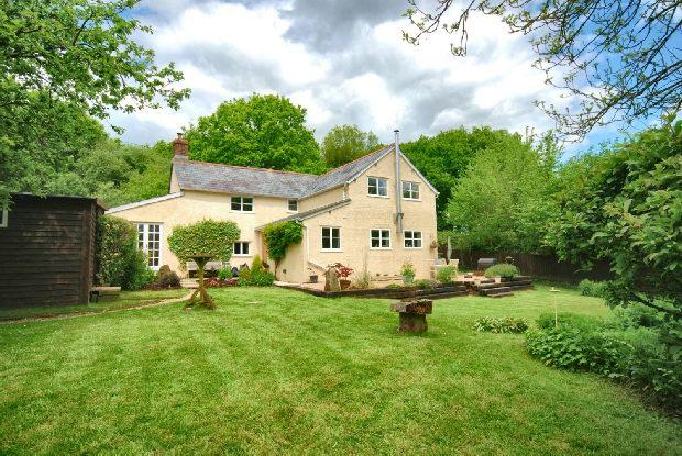 Lower Daggons 4 bed detached house - £510,000