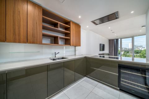3 bedroom apartment to rent, Pinnacle House, Battersea Reach
