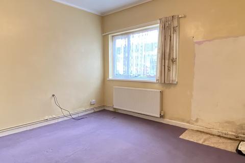 2 bedroom ground floor flat for sale, Cromer Road, Sheringham NR26