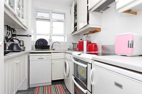 1 bedroom flat to rent, Chepstow Crescent, Notting Hill, W11