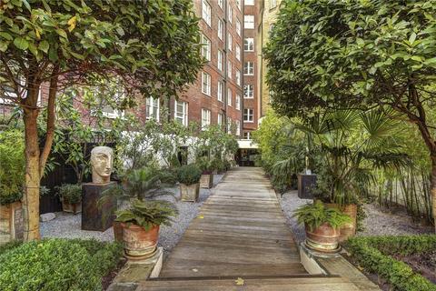 1 bedroom apartment to rent, Hill Street, London, W1J