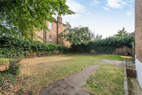 undefined, Sheen Road, TW9