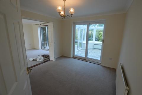 4 bedroom detached house to rent - Fiske Close, Bury St Edmunds