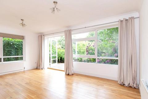 5 bedroom semi-detached house to rent, Queensmead, St. John's Wood Park, London