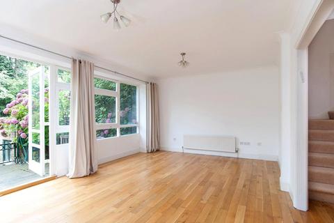 5 bedroom semi-detached house to rent, Queensmead, St. John's Wood Park, London