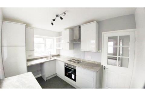 2 bedroom flat to rent - Salisbury Avenue, Westcliff-on-Sea
