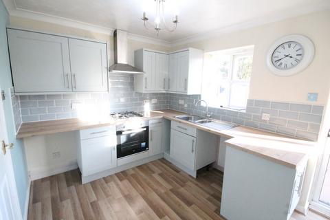 3 bedroom mews to rent, Whittaker Close, Crewe