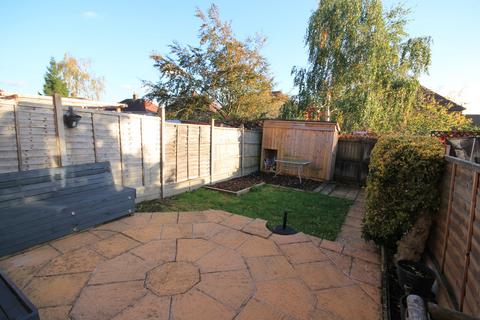 3 bedroom mews to rent, Whittaker Close, Crewe