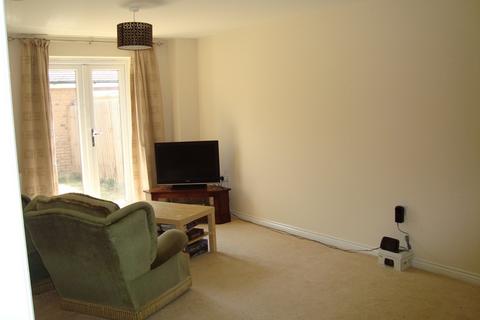 4 bedroom terraced house to rent, Chieftain Way, Cambridge