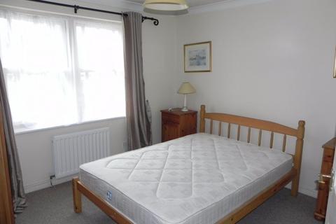 1 bedroom flat to rent, Knightsbridge House, St Lukes Square, Guildford, GU1 3JX