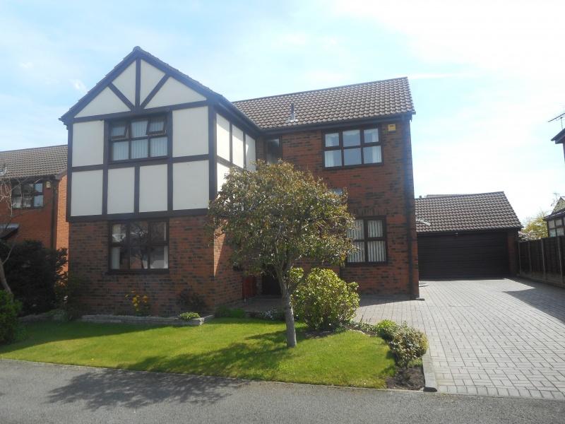 Chandlers Croft, Hesketh Bank, Preston, PR4 4 bed detached house £259,950