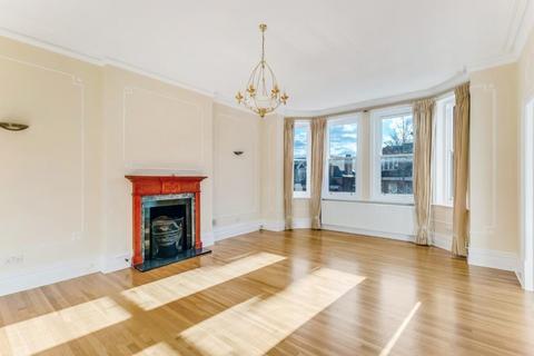 3 bedroom apartment to rent, Chesterford Gardens, Hampstead, NW3