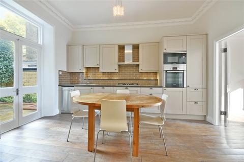 3 bedroom flat to rent, Dyne Road, Brondesbury, NW6