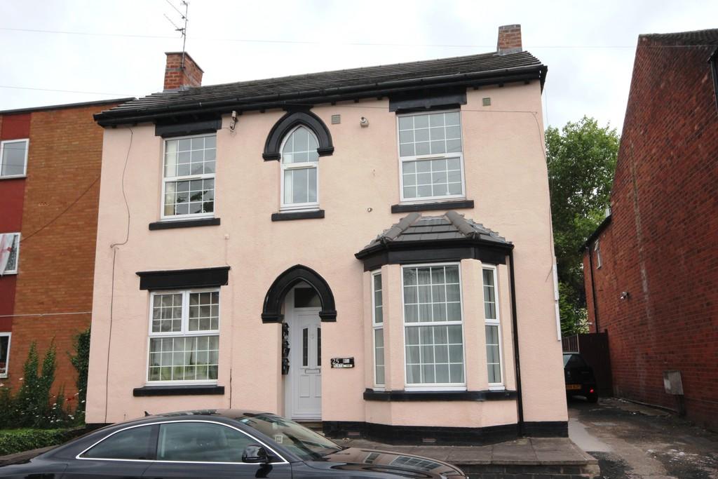 Larches Lane, Wolverhampton 1 bed flat £395 pcm (£91 pw)