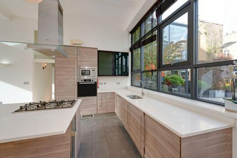 3 bedroom flat to rent, Villiers Road, Willesden Green, NW2
