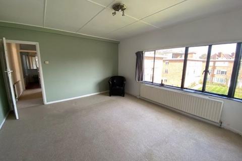 1 bedroom apartment for sale, HAMPTON COURT