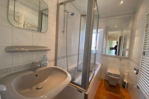 1 bedroom apartment for sale, HAMPTON COURT