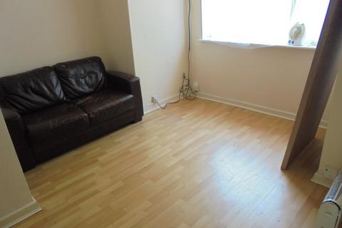 Studio to rent, Merridale Lane, Merridale, Wolverhampton WV3