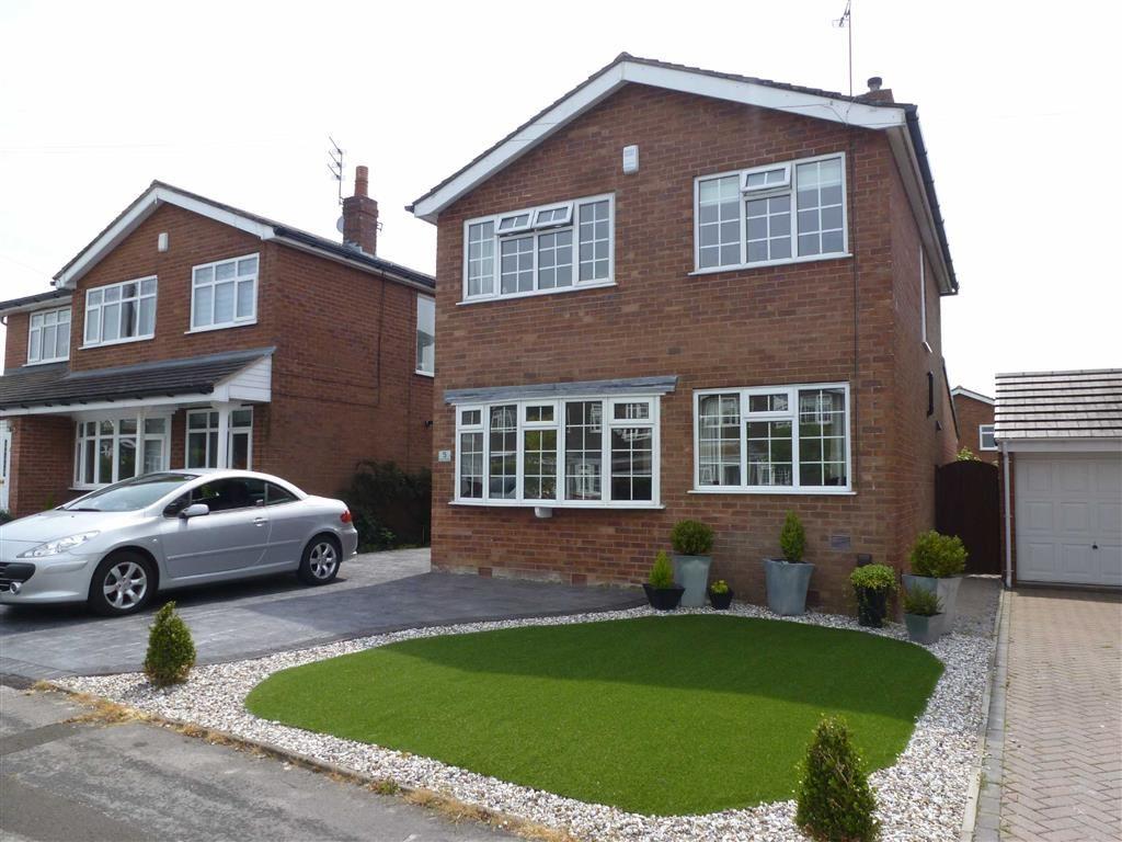 Bodmin Avenue, Macclesfield, Macclesfield 3 bed detached house £1,100