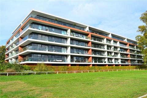 2 bed flat/apartment for rent in Racecourse Road, Newbury, Berkshire, RG14