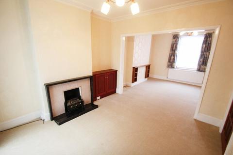 3 bedroom terraced house to rent, Town Road, Edmonton, N9