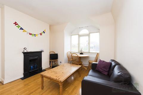 2 bedroom flat to rent, Dyne Road, Kilburn NW6