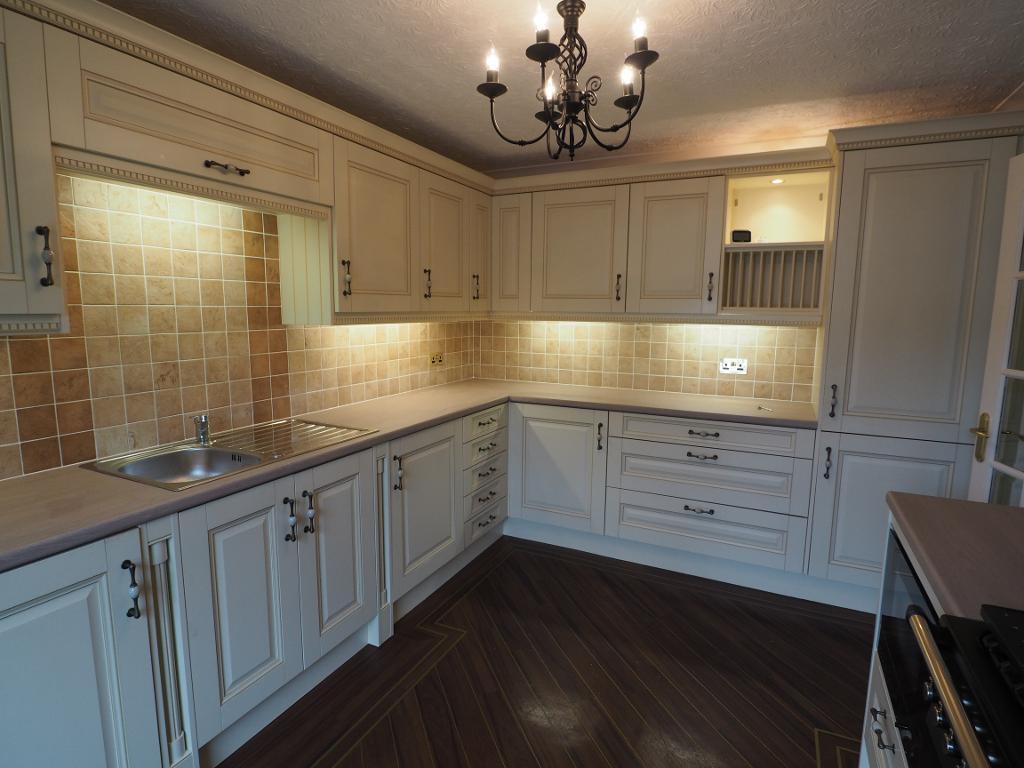 The Haven, Victoria Dock, Hull, HU9 1TH 2 bed semidetached house £795 pcm (£183 pw)