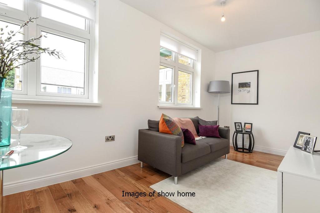 Windmill Place, Windmill Lane, Hanwell, UB2 1 bed flat £270,000