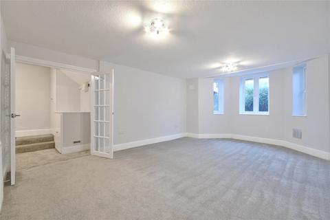 3 bedroom flat to rent, St. Cuthberts Road, Kilburn, NW2