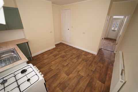 3 bedroom end of terrace house to rent, Russell Street LOUGHBOROUGH Leicestershire