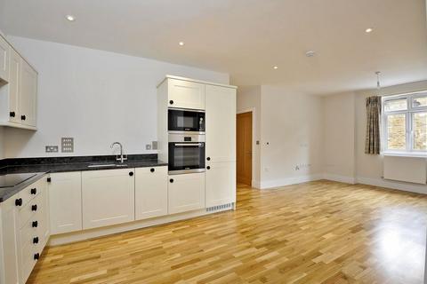 2 bedroom apartment to rent, Croft Road, Godalming GU7