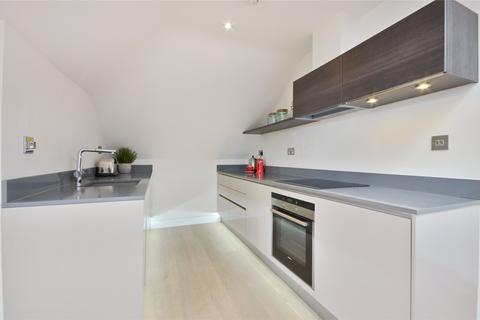 2 bedroom flat to rent, Shoot Up Hill, Kilburn, London, NW2