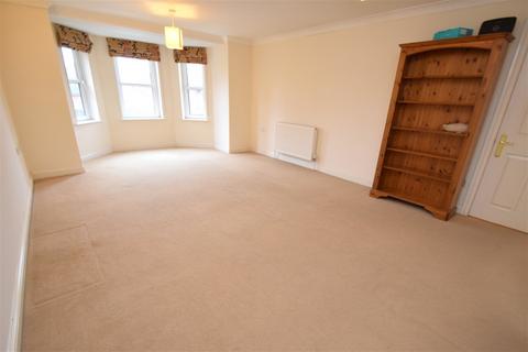 2 bedroom flat to rent, Highfield